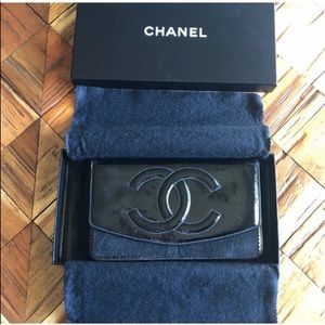 Chanel Authentic  Black Wallet